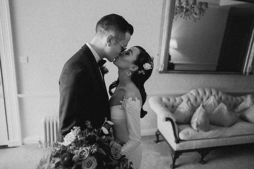 Black&White wedding frames - basis of the photography 10