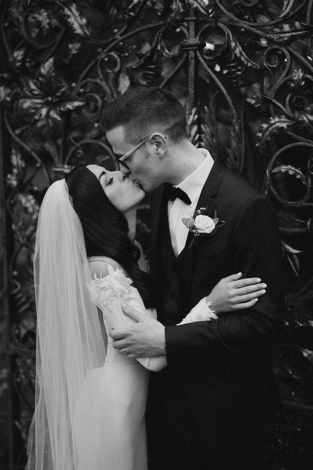 Black&White wedding frames - basis of the photography 28